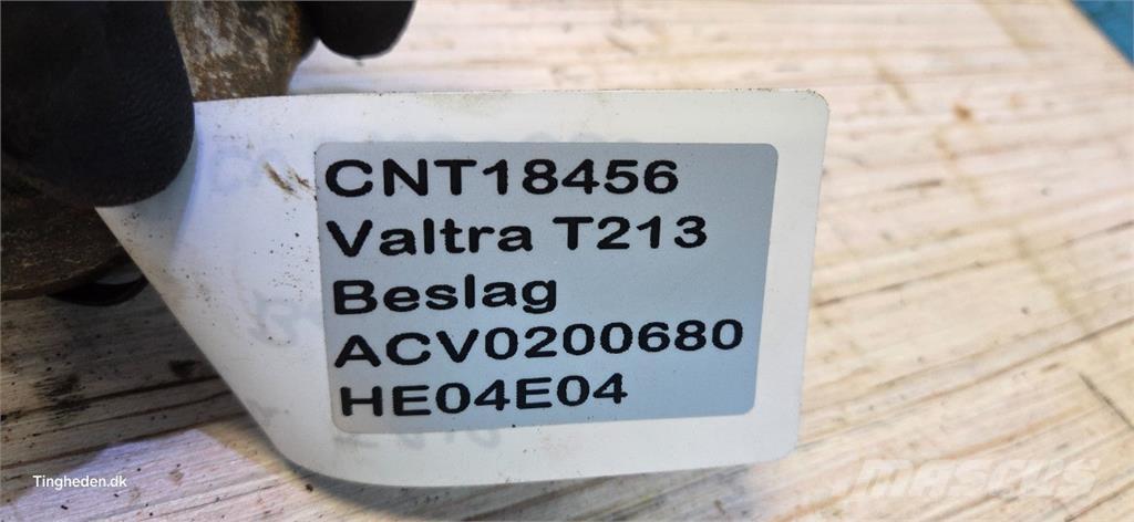 Valtra T213 Cits traktoru papildaprīkojums