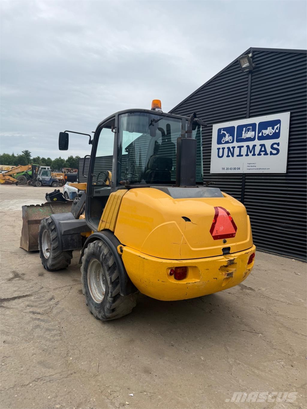 Volvo L25B Iekrāvēji uz riteņiem