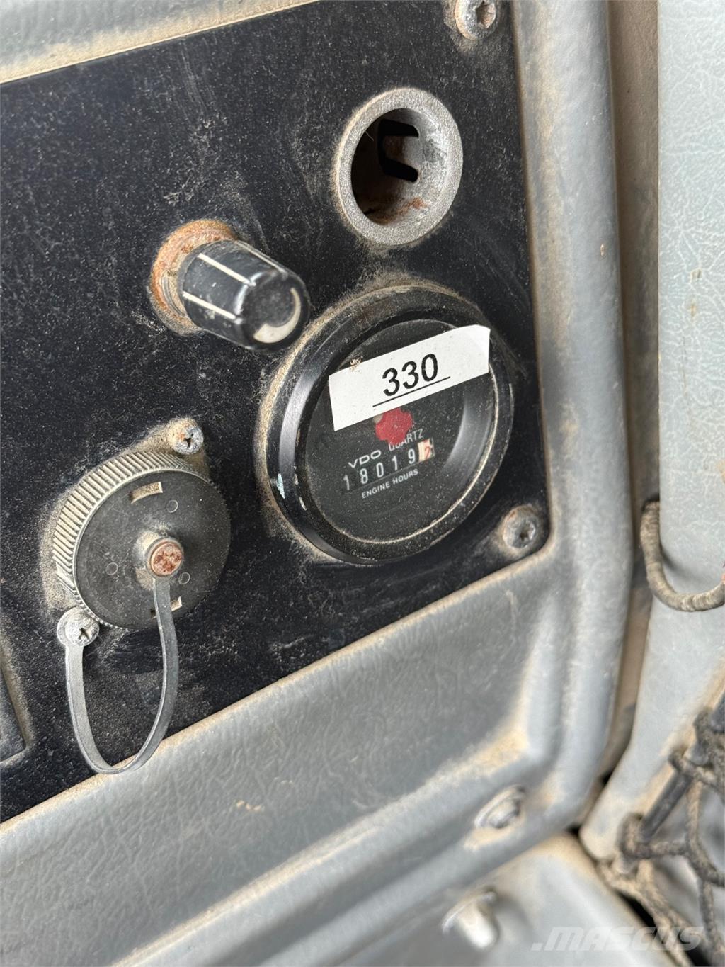 Volvo L330D Iekrāvēji uz riteņiem