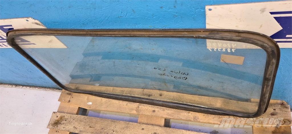 Volvo L50 Kabīnes un interjers