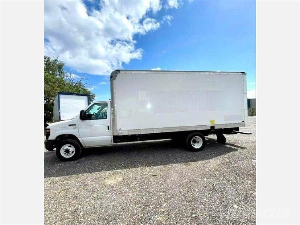 Ford E-350 Furgons