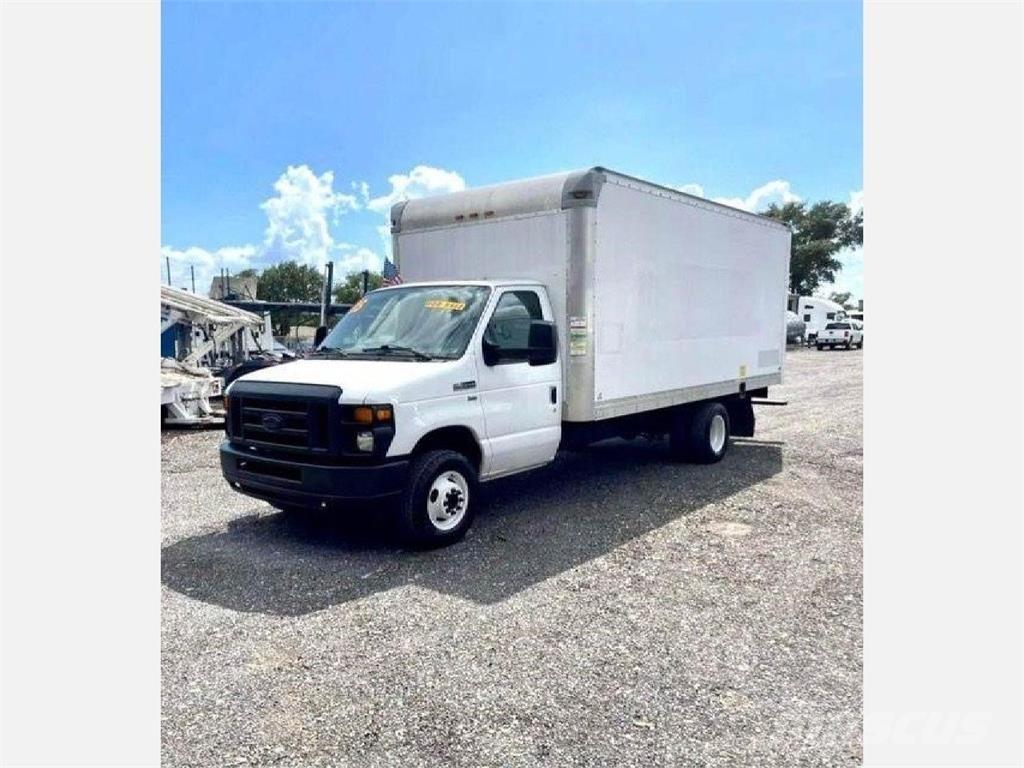Ford E-350 Furgons