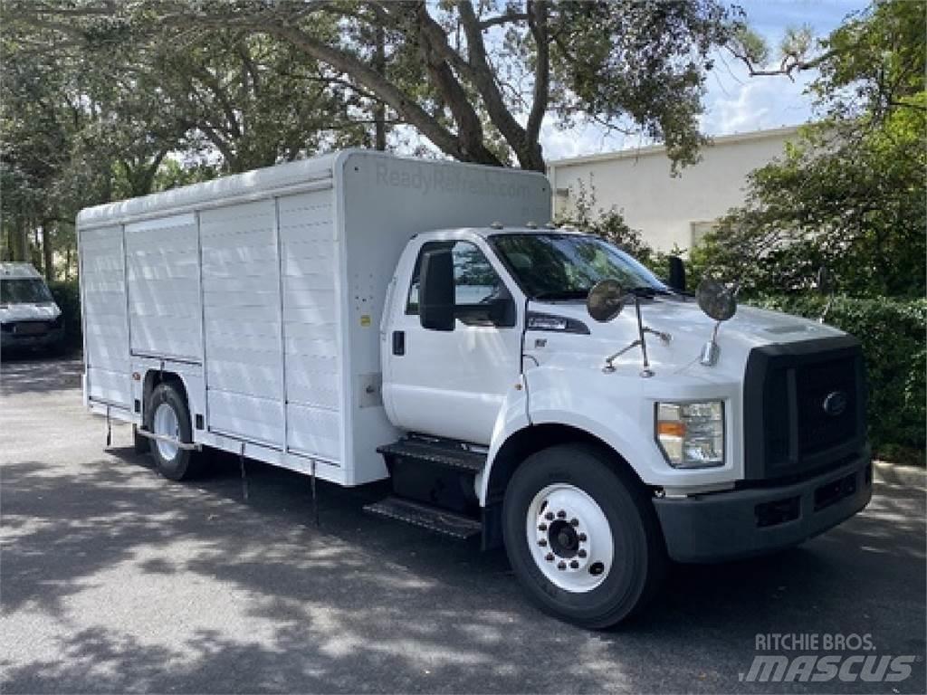 Ford F650 Dzērienu piegāds kravas mašīnas