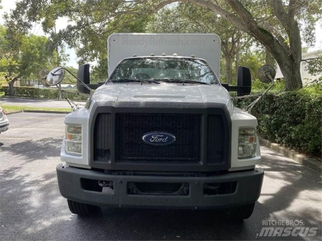 Ford F650 Dzērienu piegāds kravas mašīnas