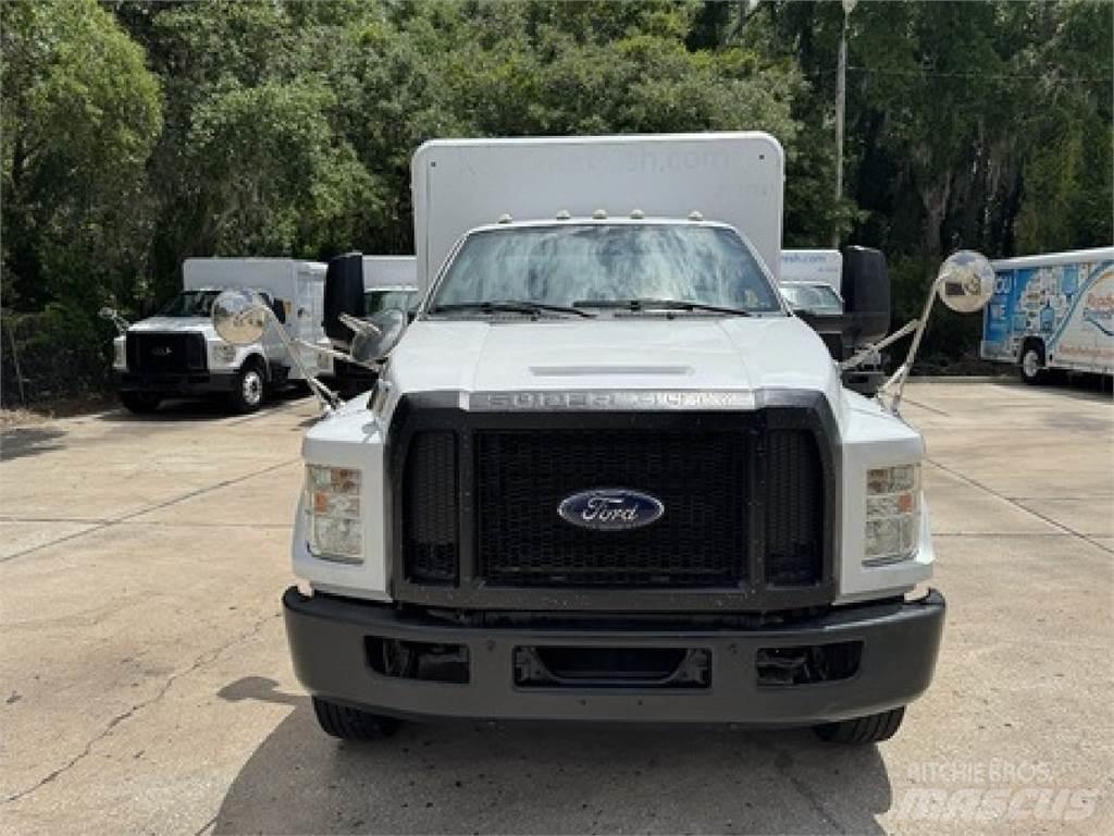 Ford F650 Dzērienu piegāds kravas mašīnas