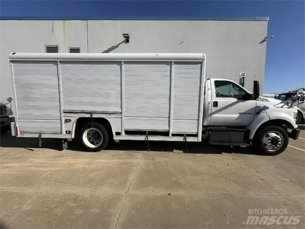 Ford F650 Dzērienu piegāds kravas mašīnas