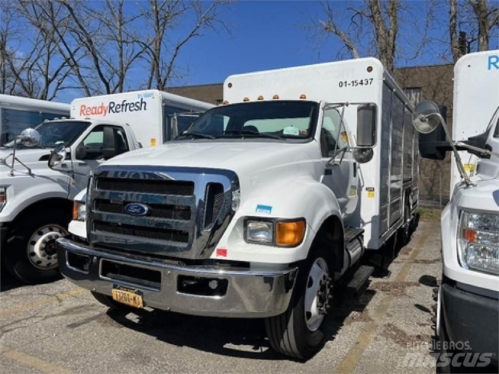 Ford F750 Furgons
