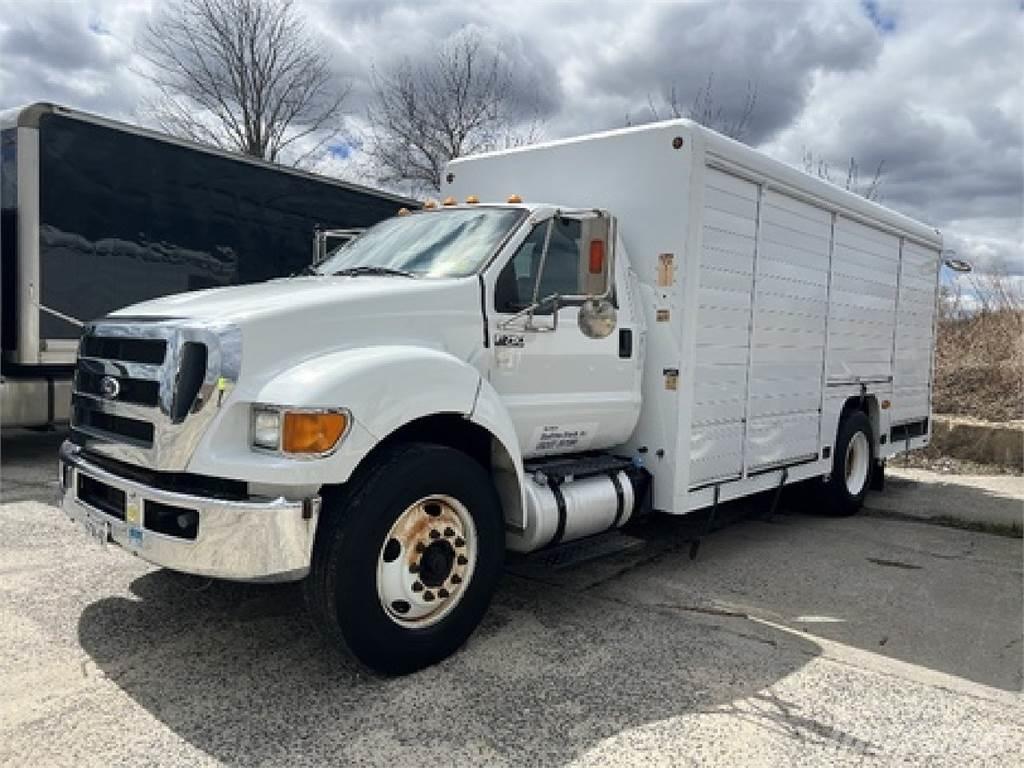 Ford F750 Dzērienu piegāds kravas mašīnas