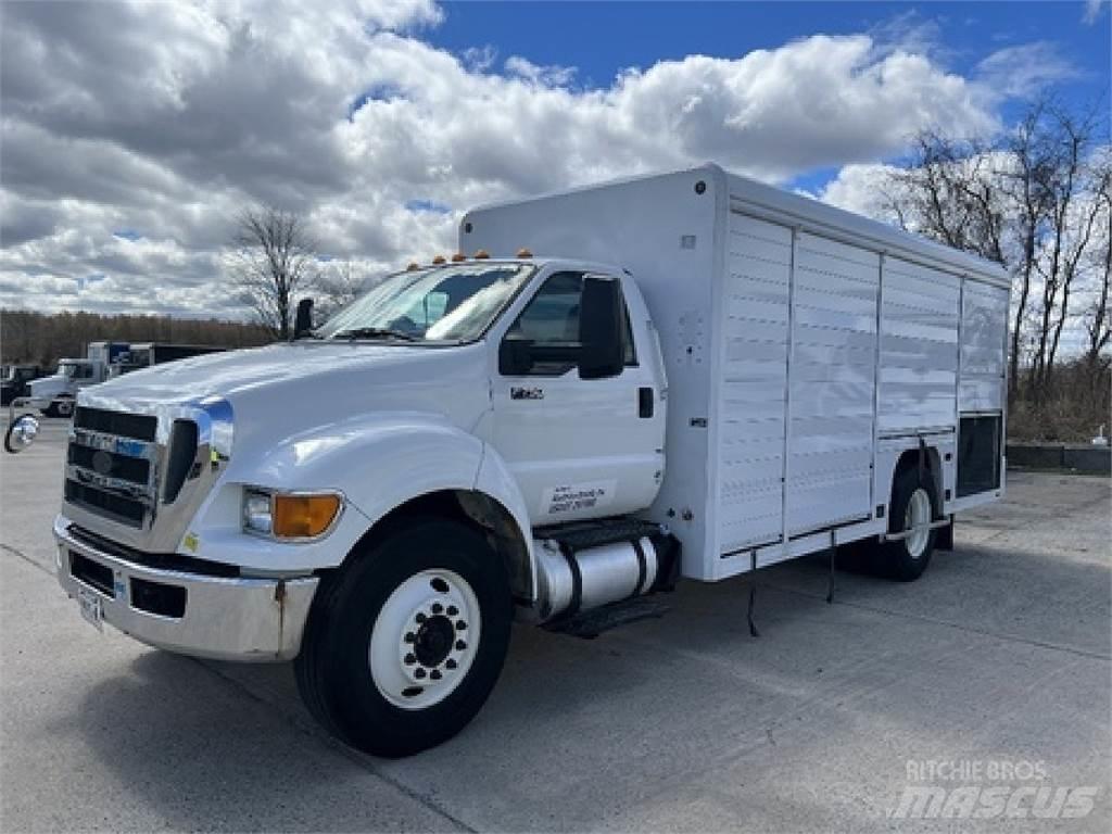 Ford F750 Dzērienu piegāds kravas mašīnas