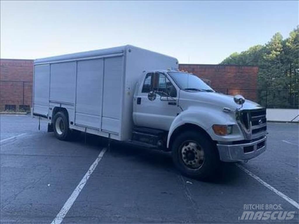Ford F750 Dzērienu piegāds kravas mašīnas