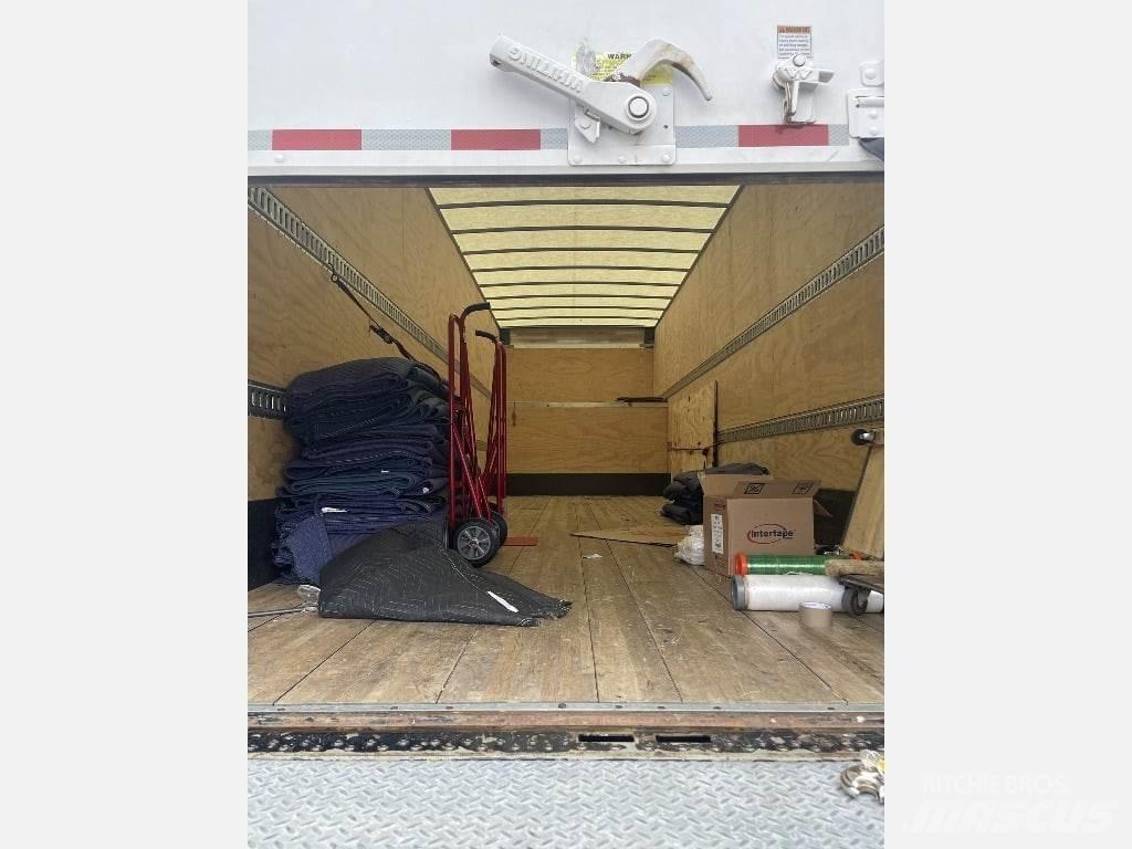 Ford F750 Furgons