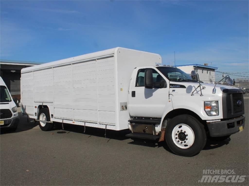 Ford F750 Dzērienu piegāds kravas mašīnas