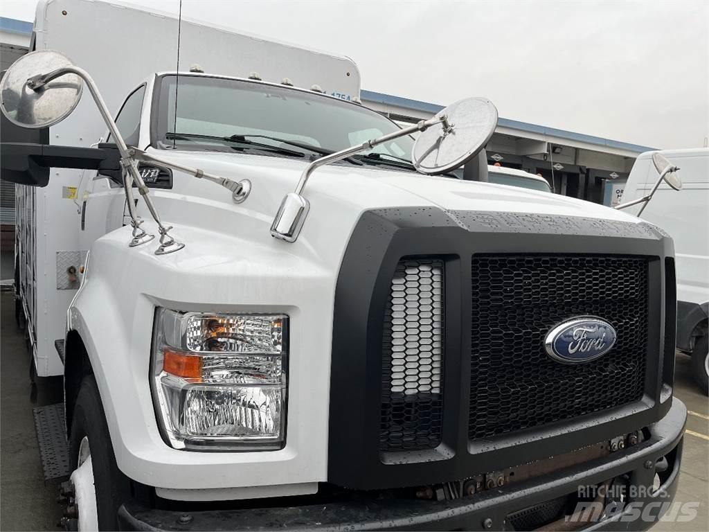 Ford F750 Dzērienu piegāds kravas mašīnas