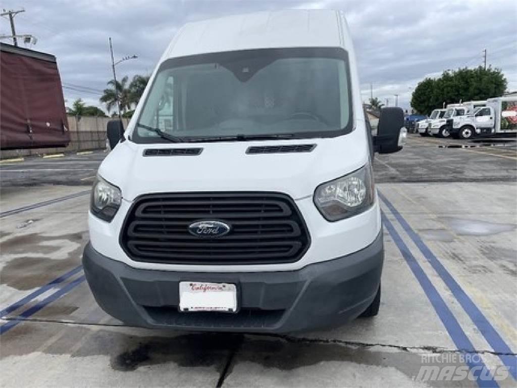 Ford TRANSIT Preču pārvadāšanas furgoni