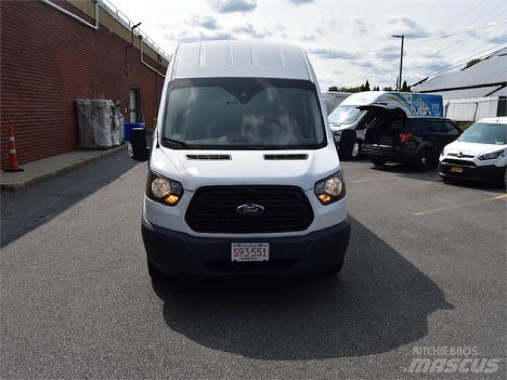 Ford TRANSIT Preču pārvadāšanas furgoni