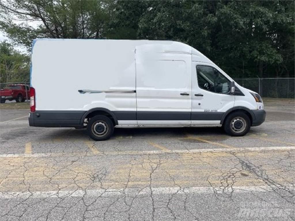 Ford TRANSIT Preču pārvadāšanas furgoni