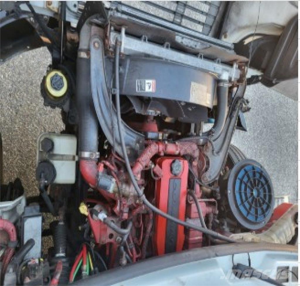 Freightliner M2 Furgons