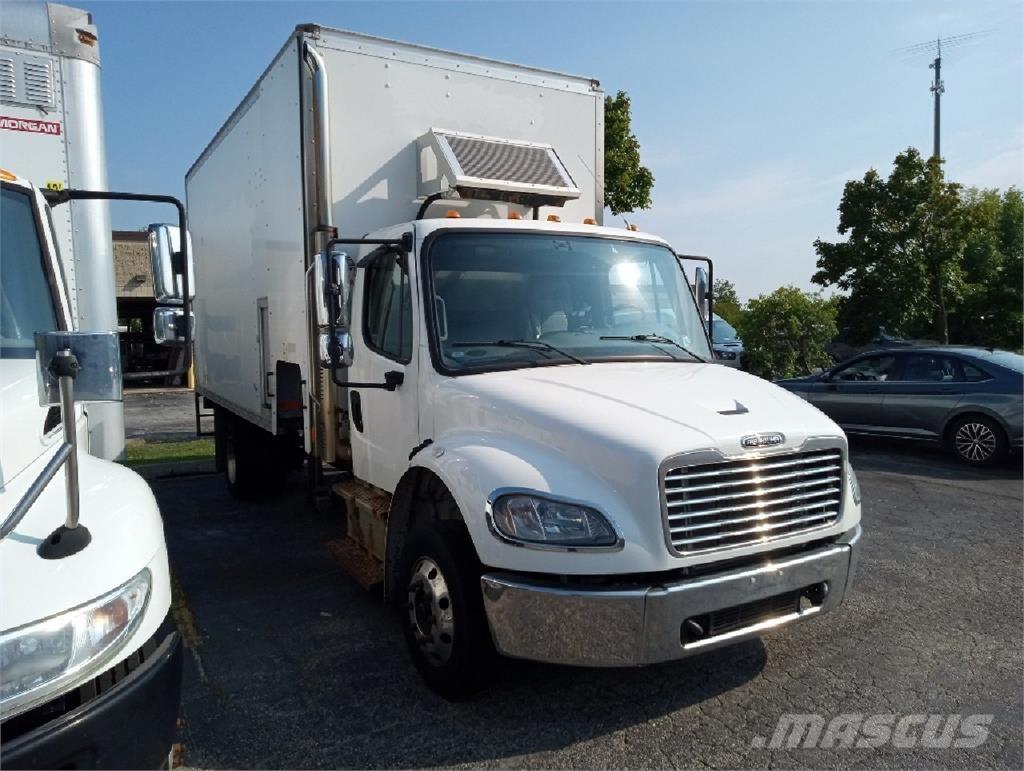 Freightliner M2-106 Furgons