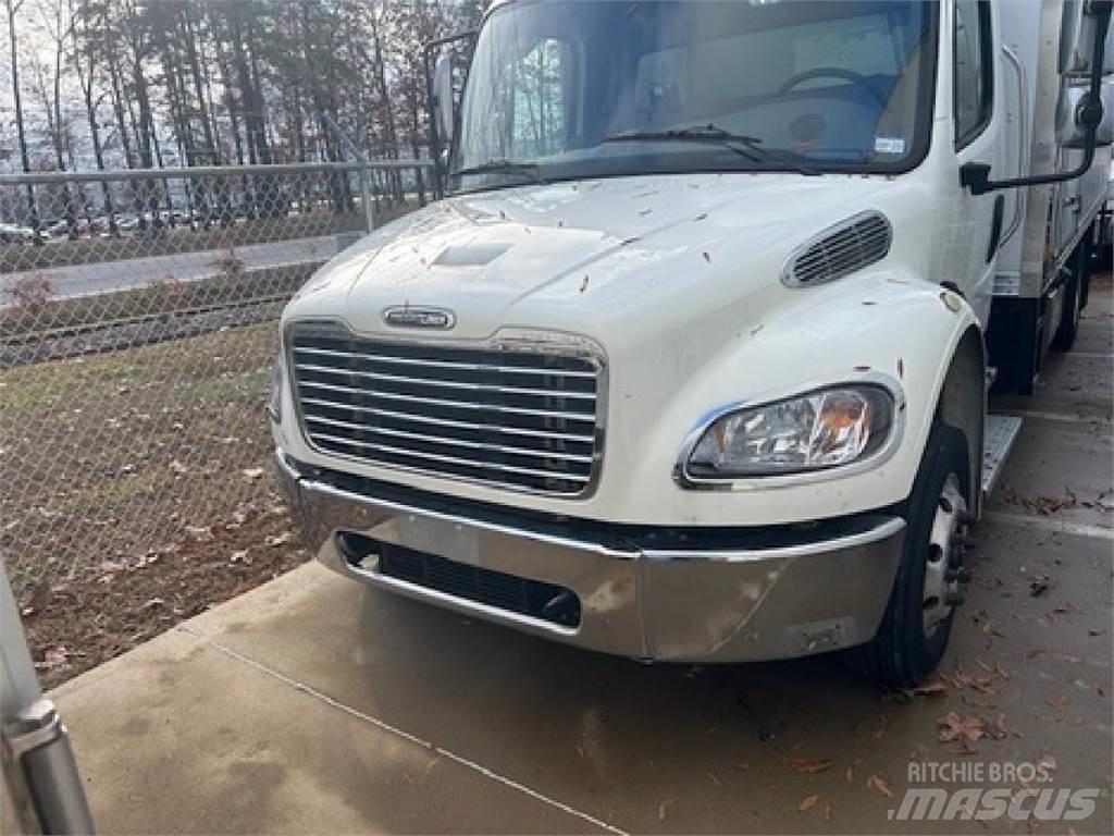 Freightliner M2-106 Furgons