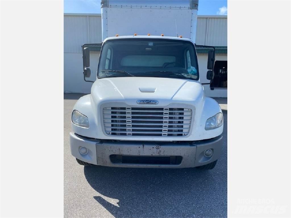 Freightliner M2 106 Furgons