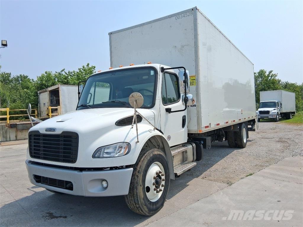Freightliner M2-106 Furgons