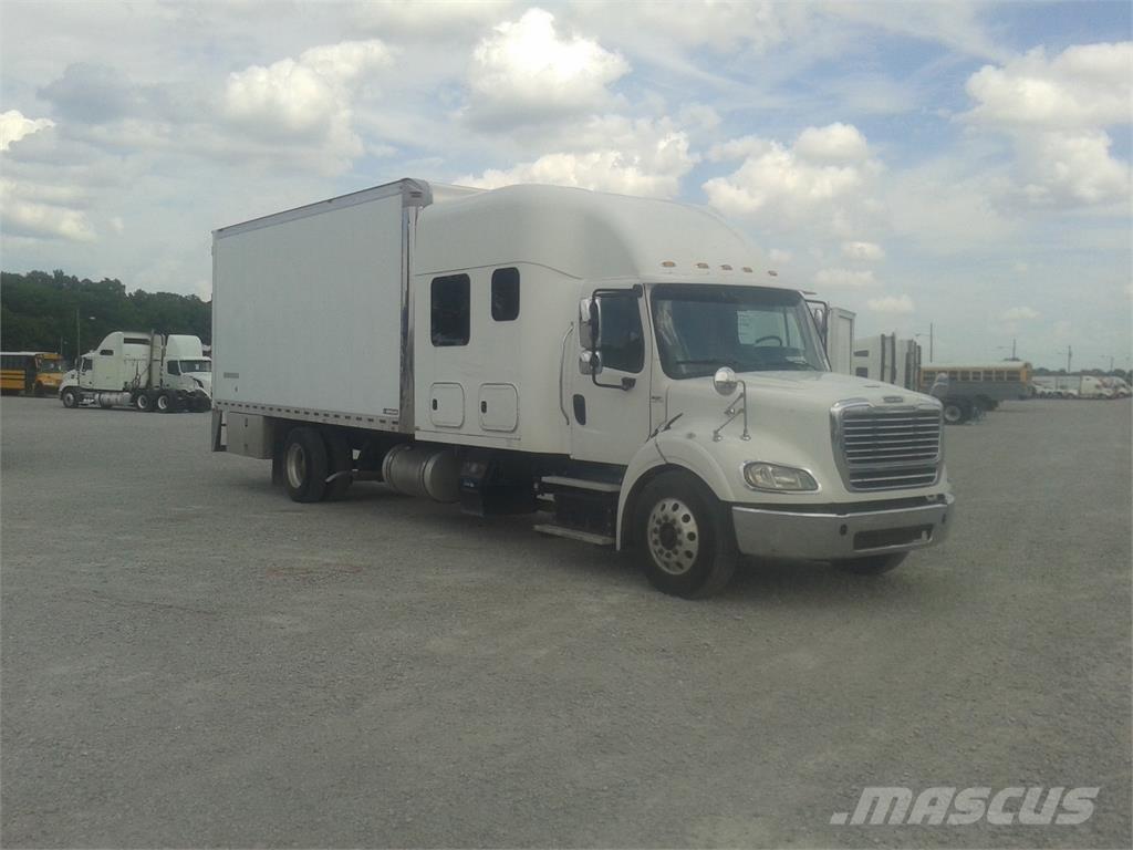 Freightliner M2-112 Furgons