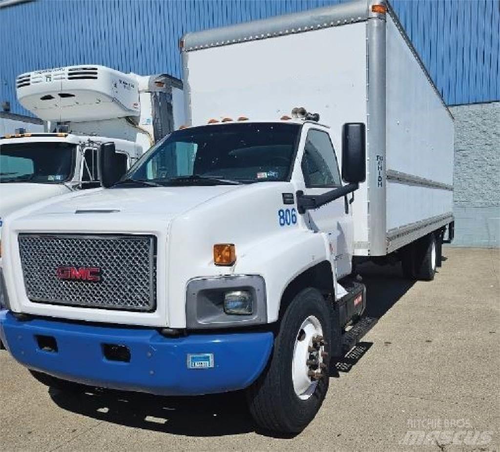 GMC C7500 Furgons