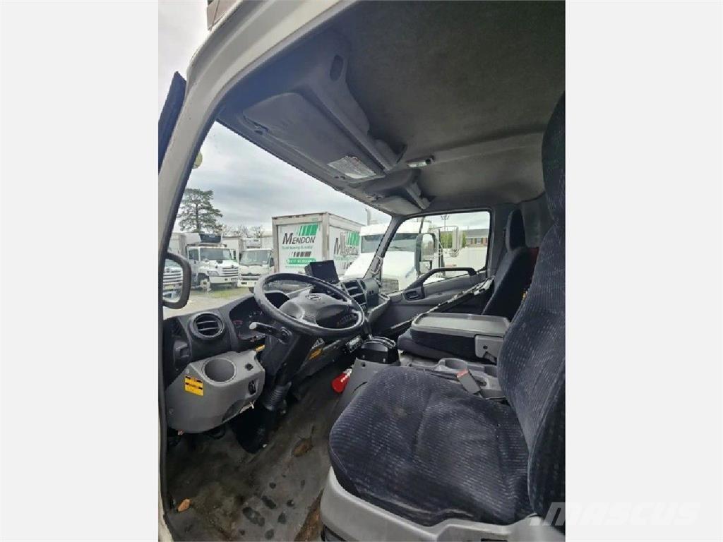 Hino 195 Kravas automašīnas - refrižeratori