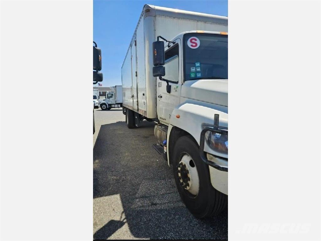 Hino 268 Furgons