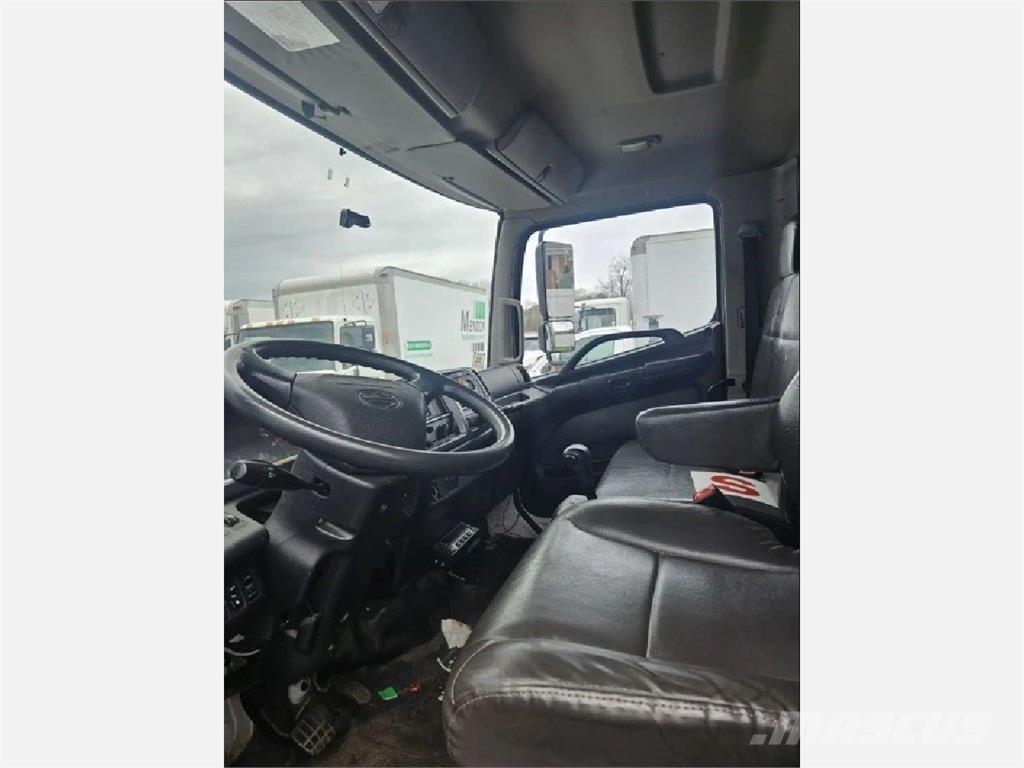 Hino 268 Furgons