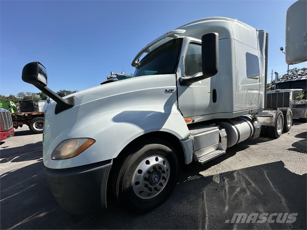 International LT625 Vilcēji