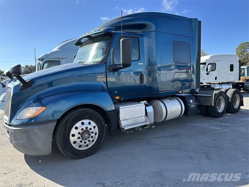 International LT625 Vilcēji