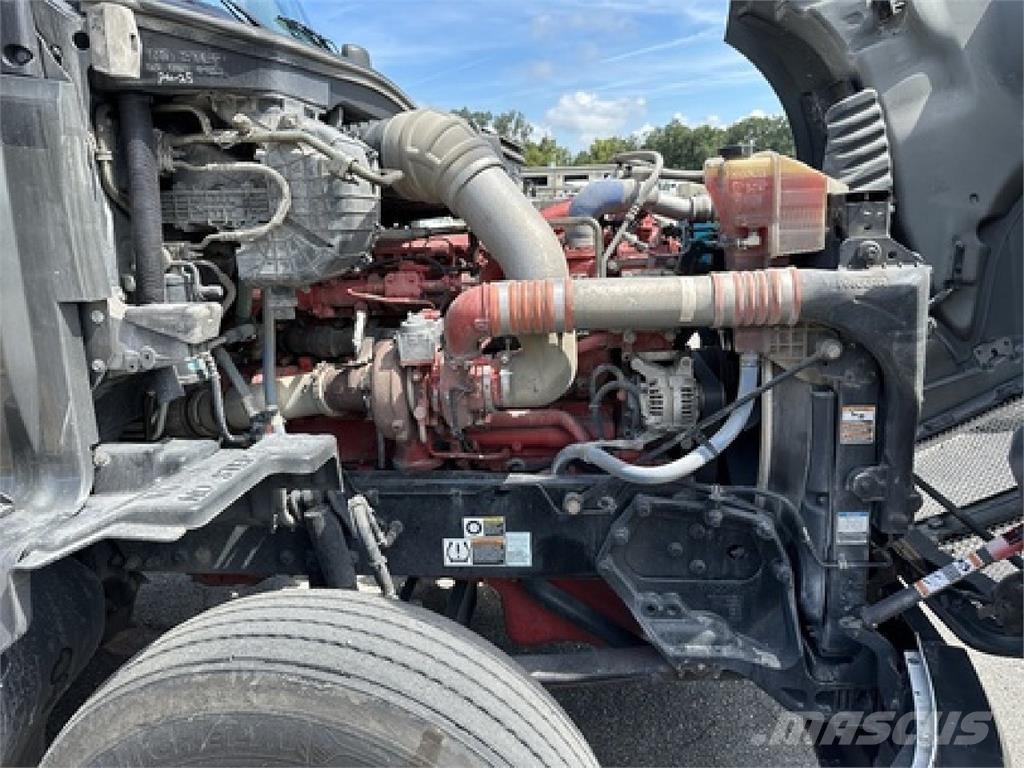 Kenworth T680 Vilcēji