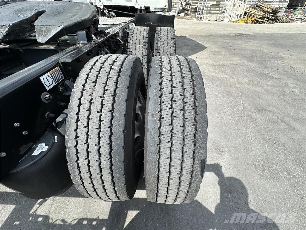 Kenworth T680 Vilcēji