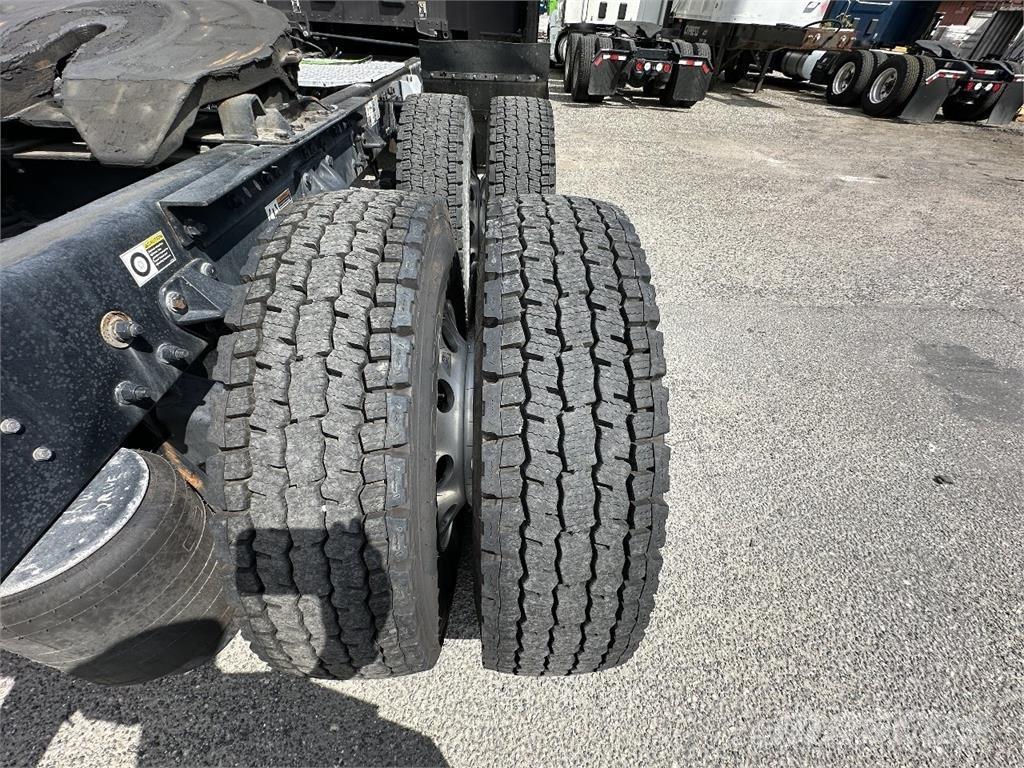 Kenworth T680 Vilcēji