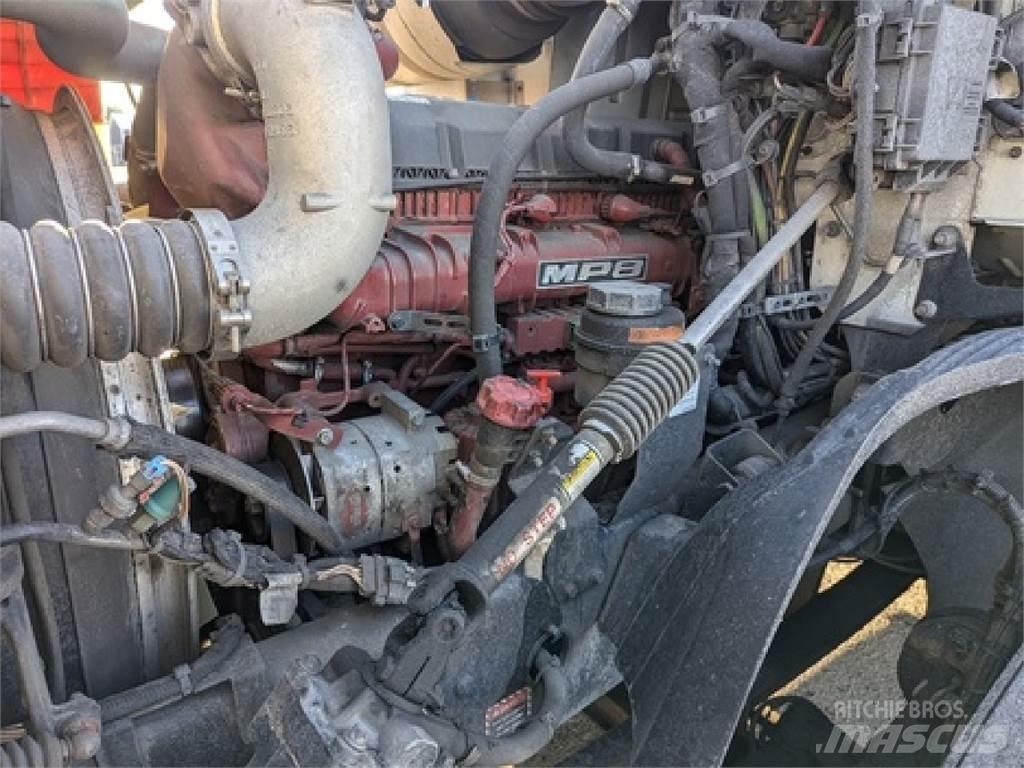 Mack AN64T Vilcēji