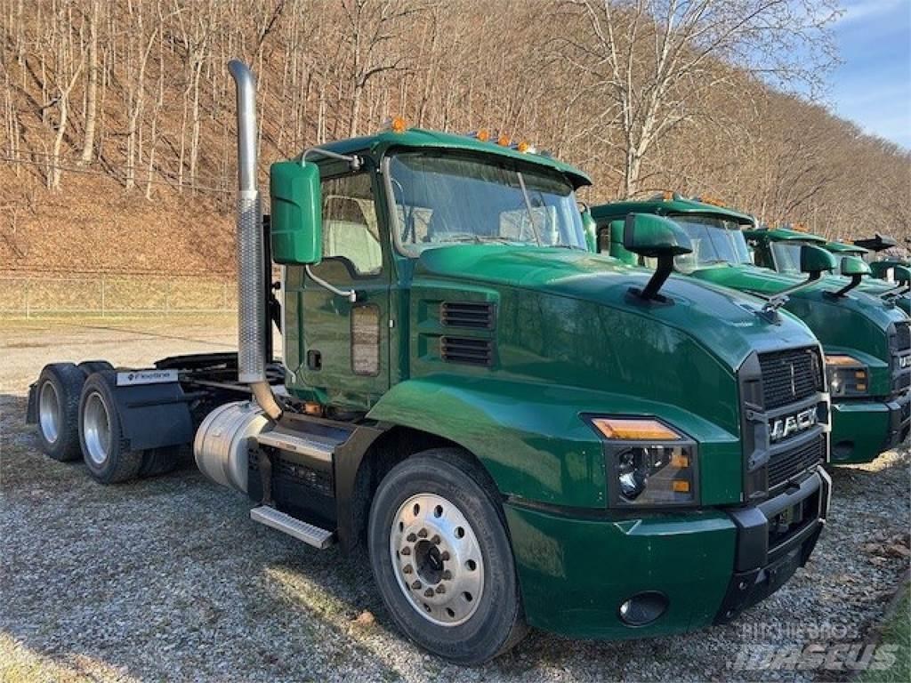 Mack AN64T Vilcēji
