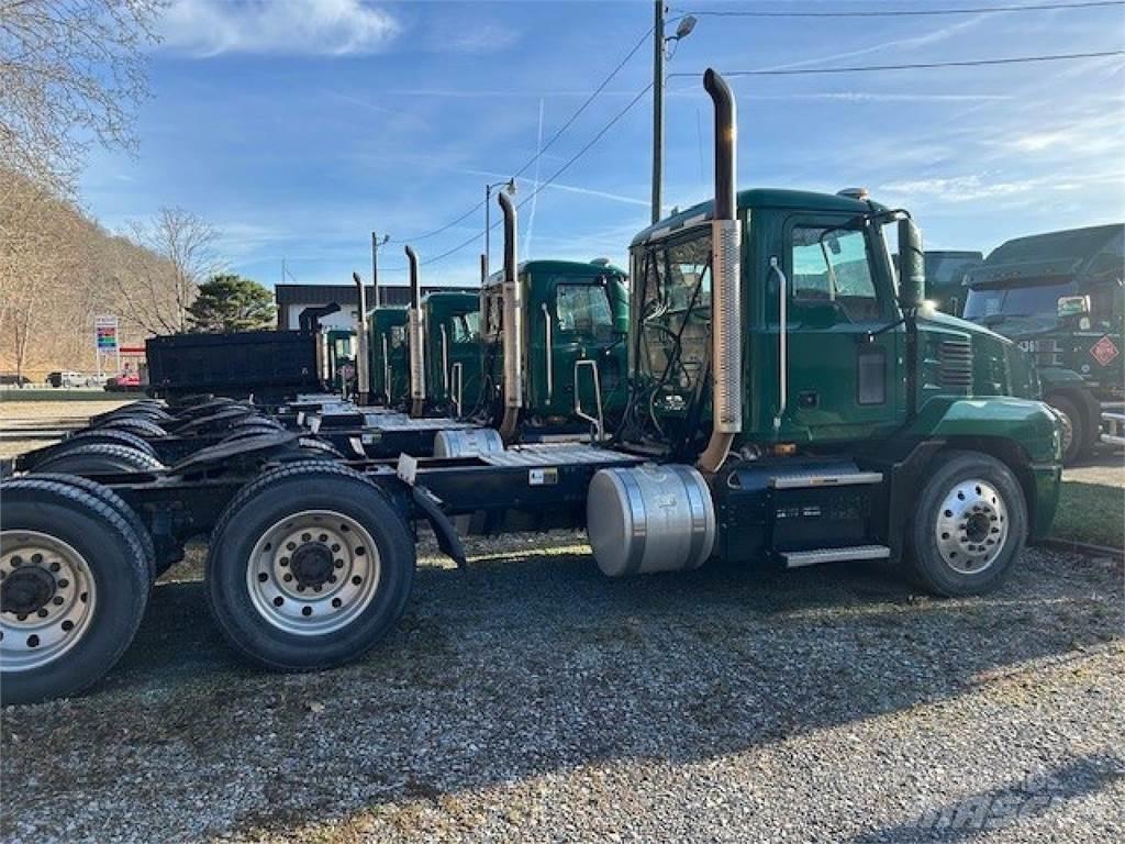 Mack AN64T Vilcēji
