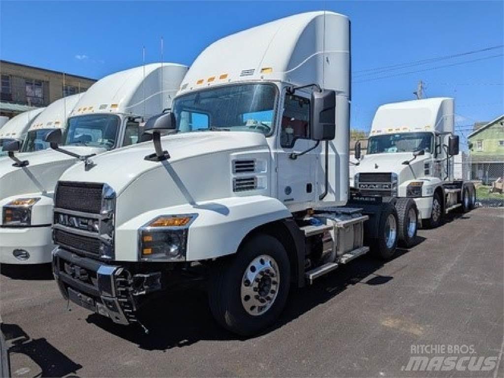 Mack AN64T Vilcēji