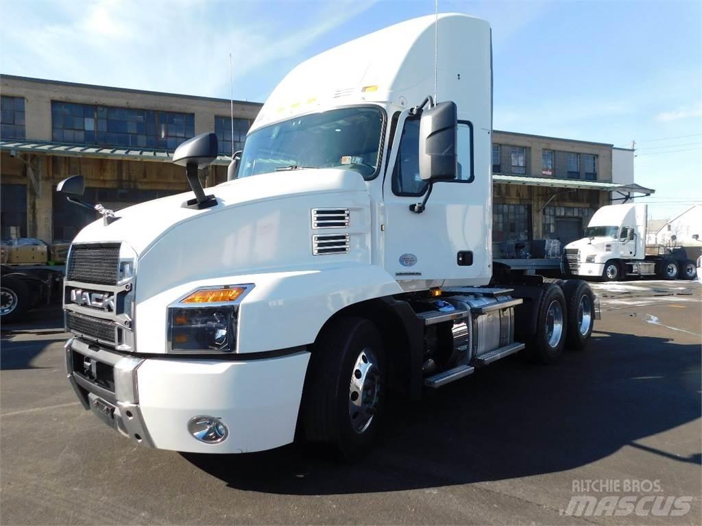 Mack AN64T Vilcēji