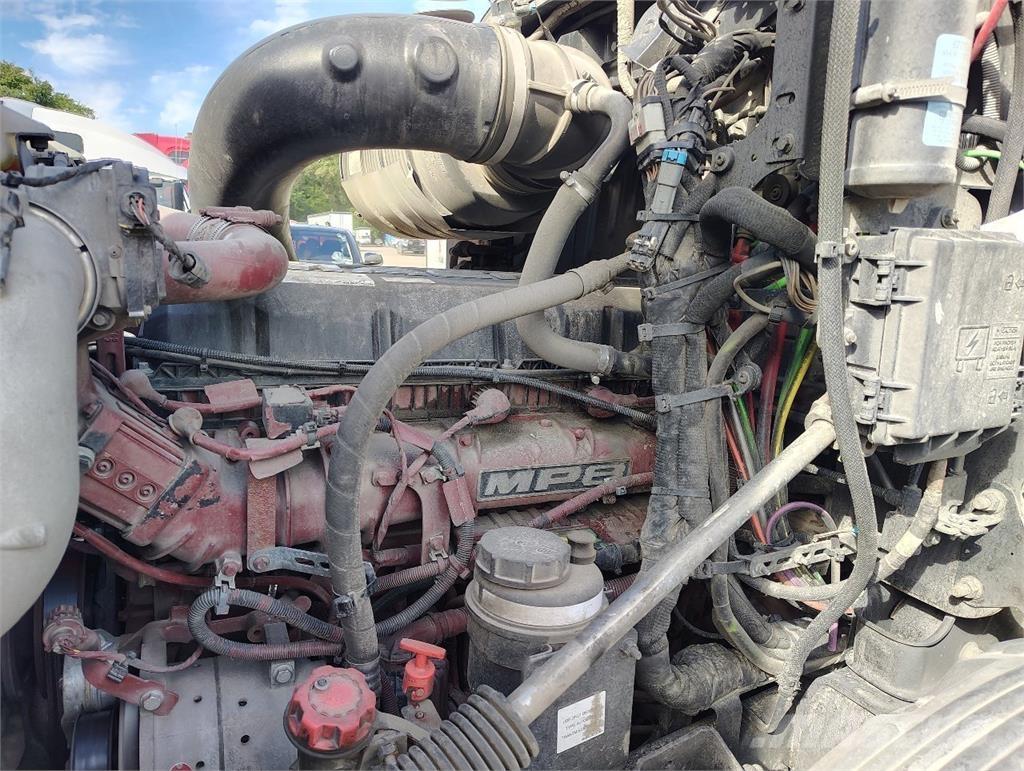 Mack Anthem 64T Vilcēji