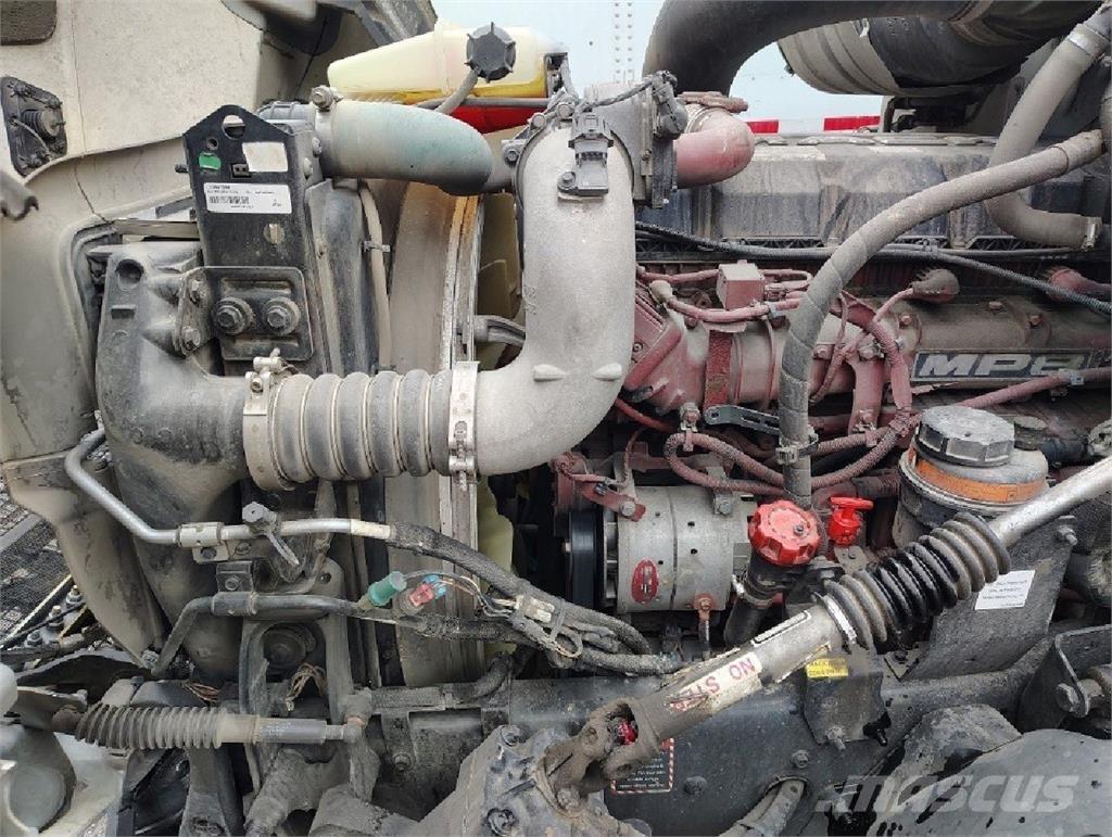 Mack Anthem 64T Vilcēji