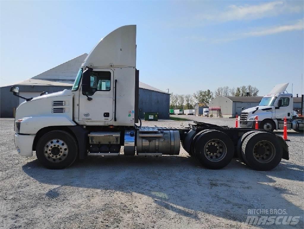 Mack Anthem AN64T Vilcēji