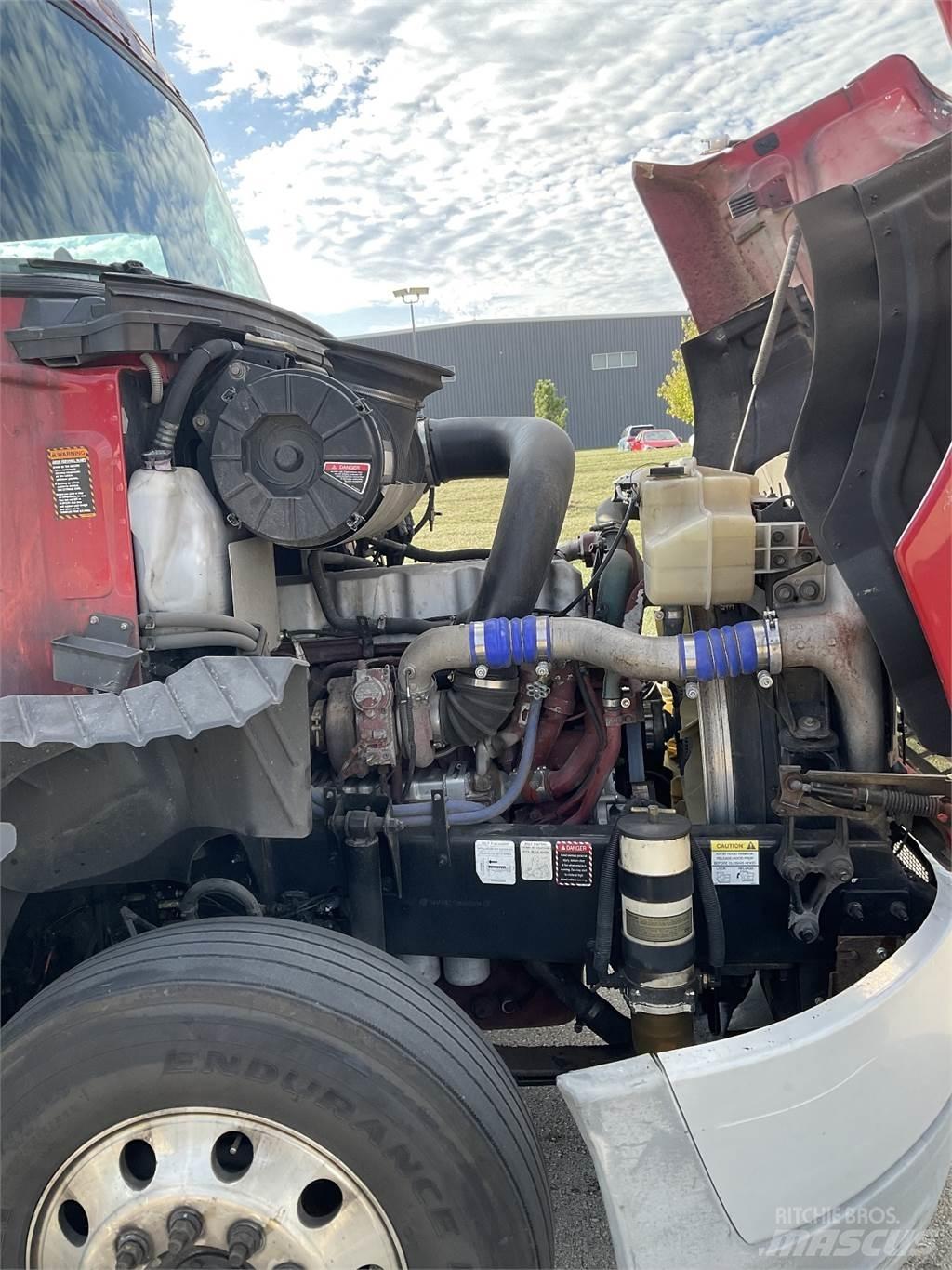 Mack CXU613 Vilcēji