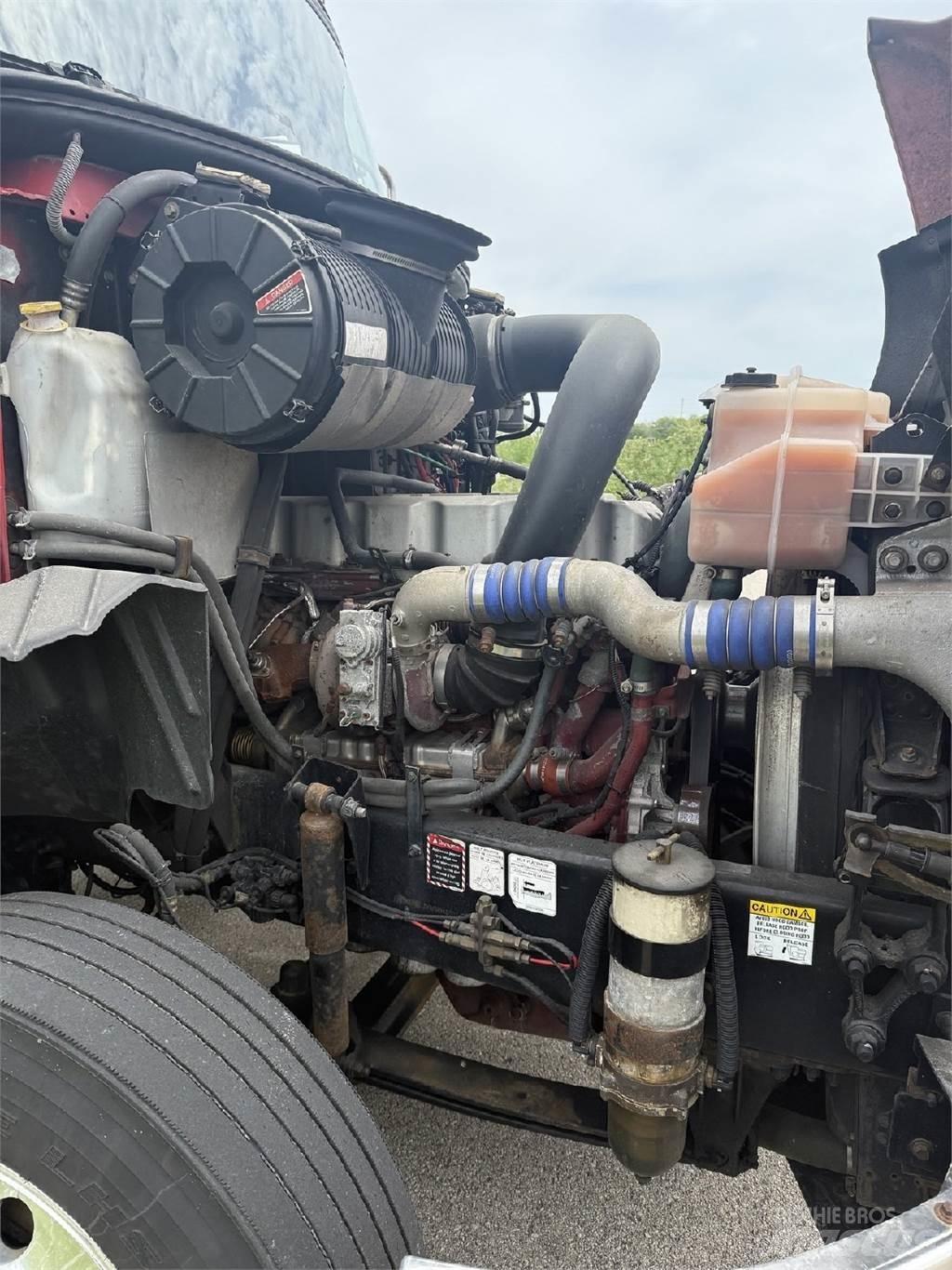 Mack CXU613 Vilcēji