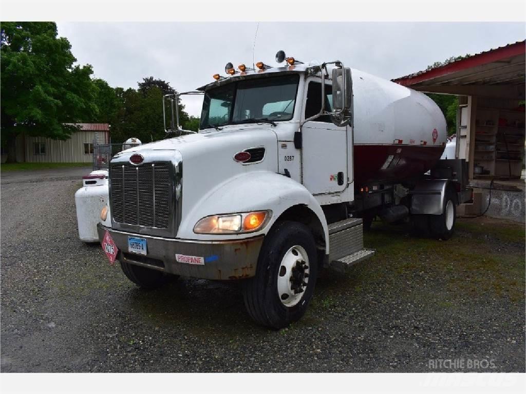 Peterbilt 335 Citi