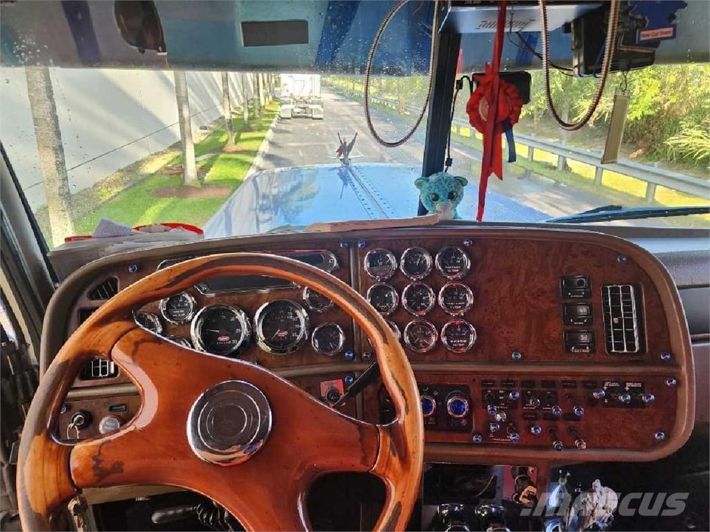 Peterbilt 379EXHD Vilcēji