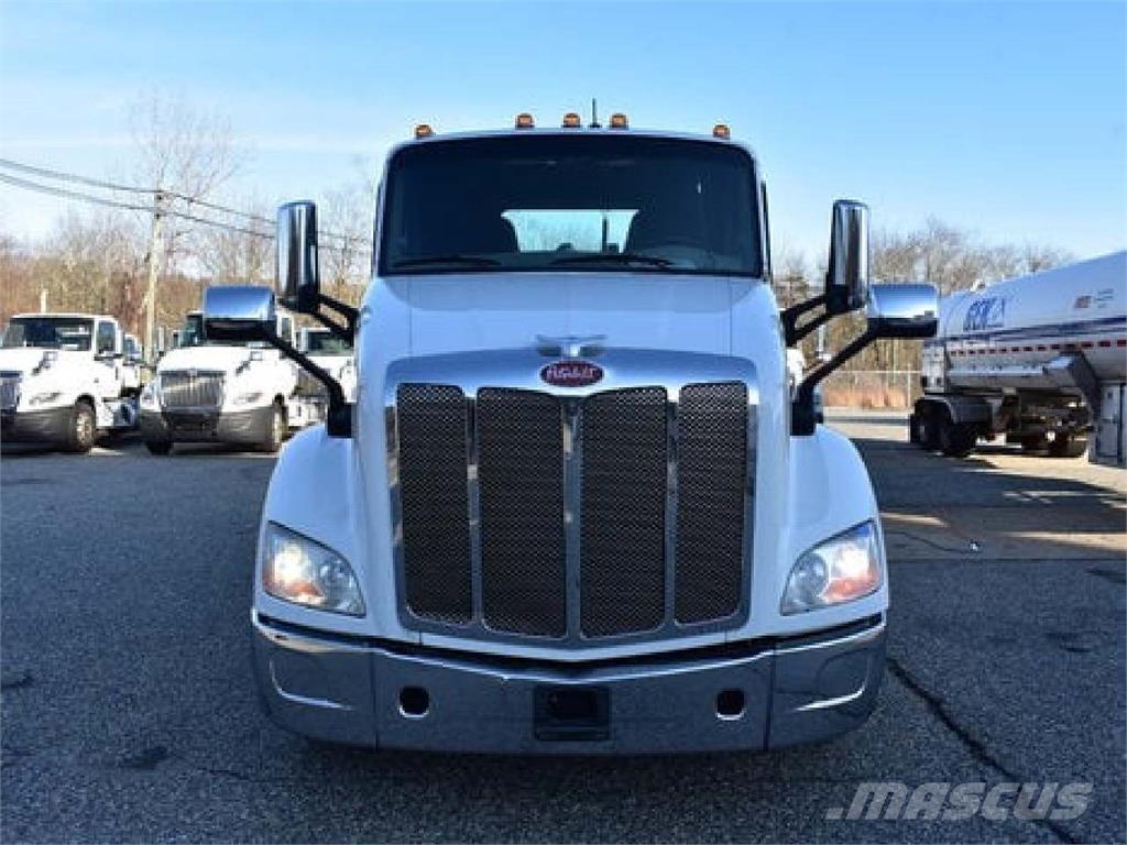 Peterbilt 579 Vilcēji