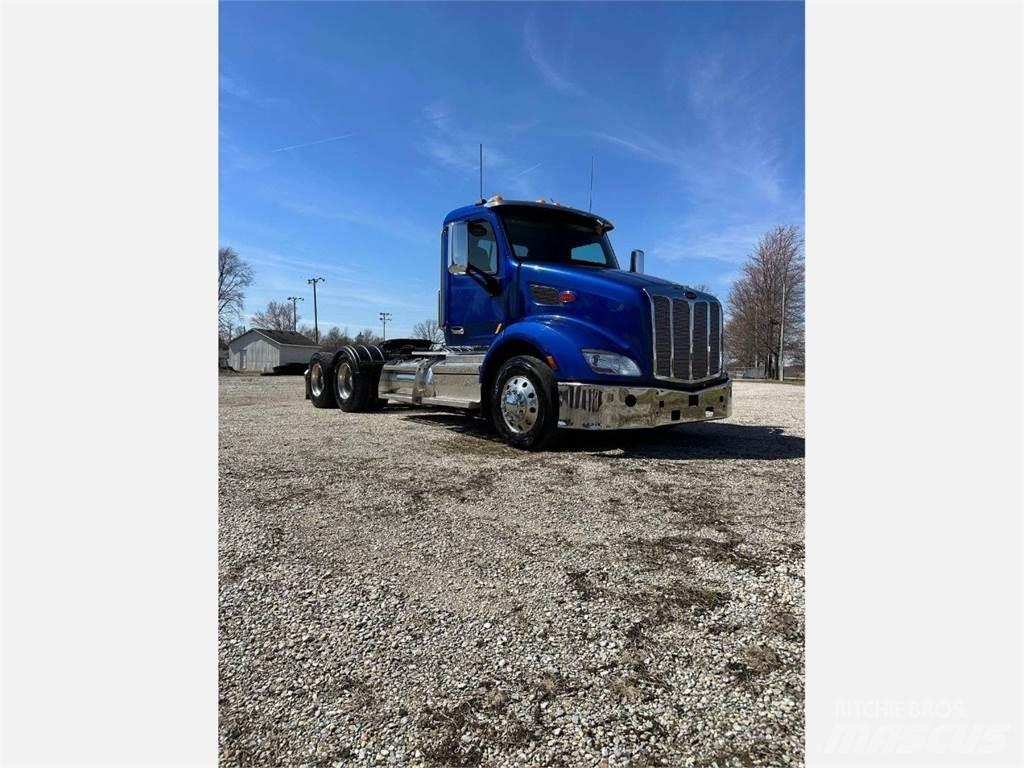 Peterbilt 579 Vilcēji