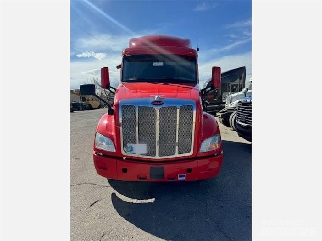 Peterbilt 579 Vilcēji